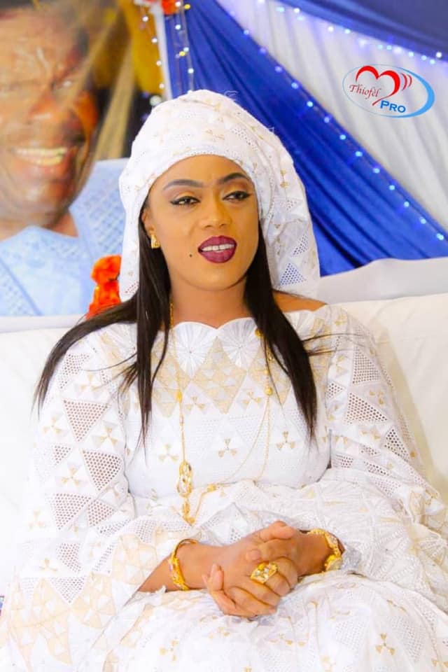 Les nouvelles photos de Sokhna Aïda Diallo avec Bator et Adja Saliou Les nouvelles photos de Sokhna Aïda Diallo avec Bator et Adja Saliou