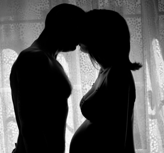 Faire l’amour pendant une grossesse, c’est important !