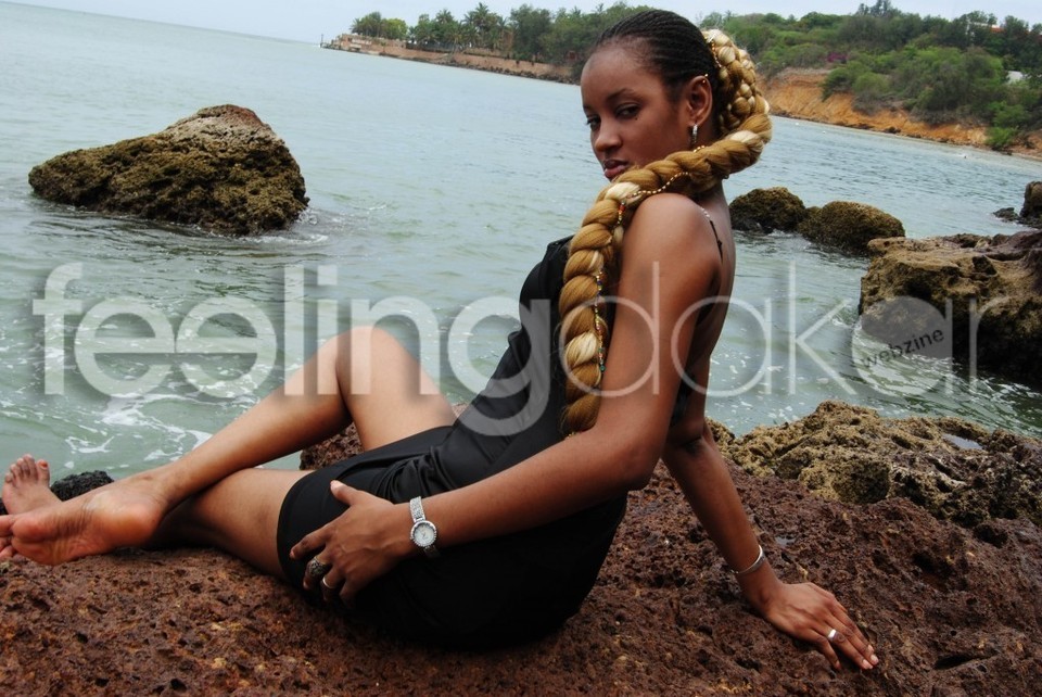 La belle poular Khadija Diallo en feeling pose photo au bord de la mer: Elle sera notre mannequin de la semaine !!!