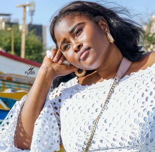 PHOTOS -  Ndèye Lissa Cissokho,  la nouvelle présentatrice du JT  de 13 heures de la télévision Touba TV