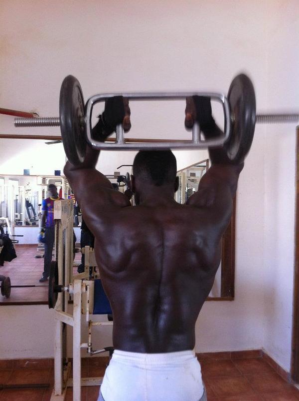 [Photos] Nittdoff en pleine musculation