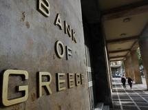 Les Grecs retirent massivement leur argent des banques