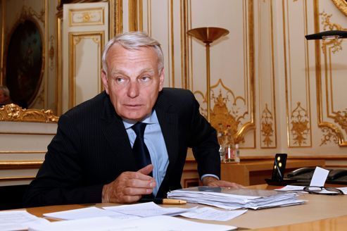 Rythmes scolaires : Ayrault promet une «concertation»