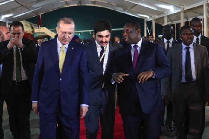 Le président Erdogan est arrivé à Dakar