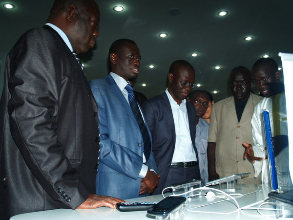 Saint-Louis  / Inauguration du Showroom Samsung de CCBM Electronics.