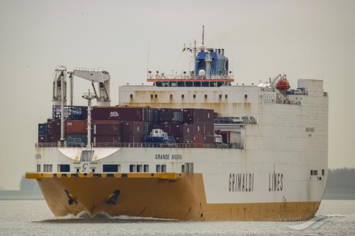 PHOTOS- Voici "Grande Nigéria", le bateau qui transportait la tonne de drogue saisie au Port de Dakar