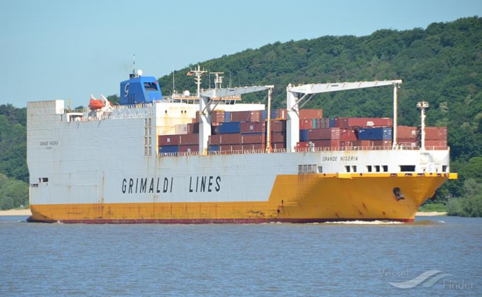 PHOTOS- Voici "Grande Nigéria", le bateau qui transportait la tonne de drogue saisie au Port de Dakar
