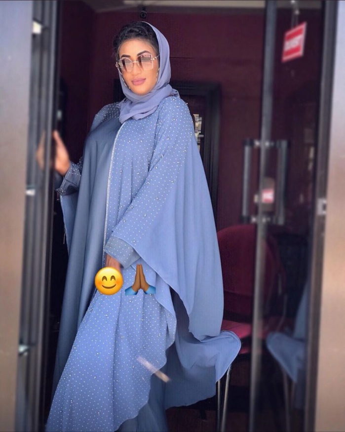 PHOTOS - Lysa Dione étale toute sa beauté et sa classe