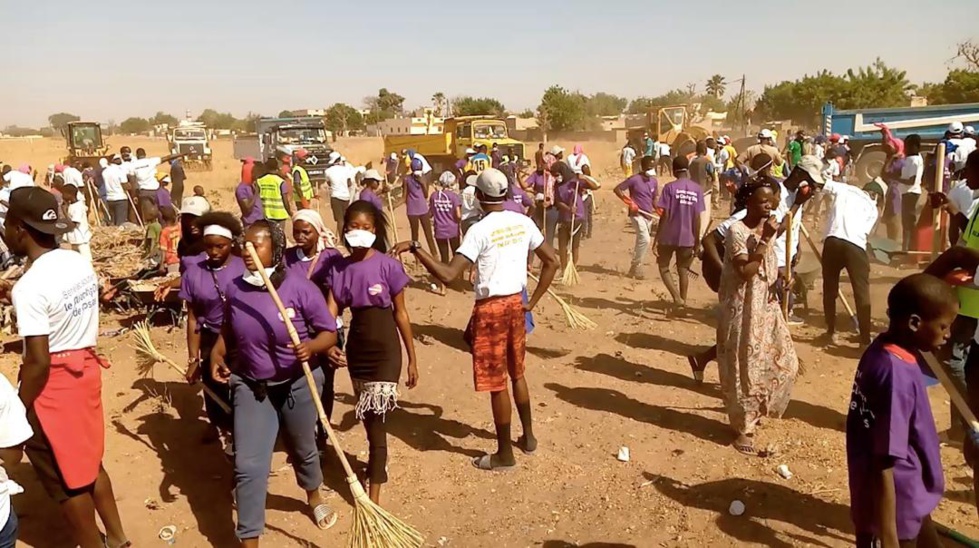 PHOTOS - Cleaning Day: La tournée de Boun Abdallah Dionne dans les 6 communes de son département 