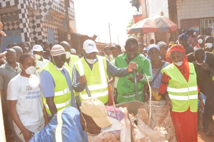 Cleaning Day : forte mobilisation des populations à Kédougou  (images)