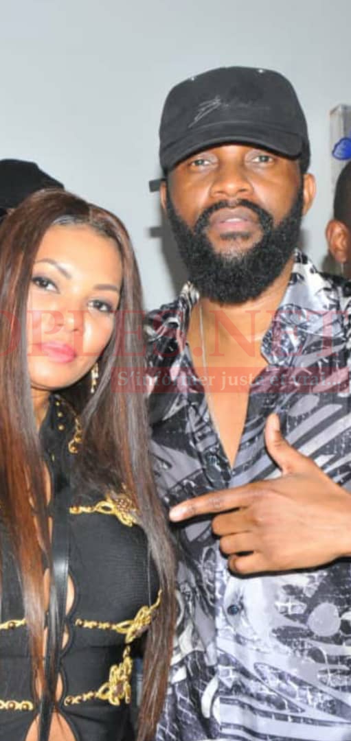 PHOTOS - El Hadji Diouf et son épouse Valérie en toute complicité avec le chanteur Faly Ipupa