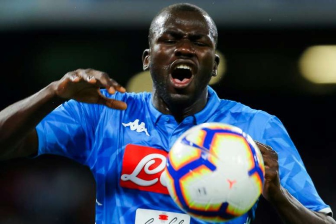 Mercato: Une clause de 150 millions d'euros pour Kalidou Koulibaly