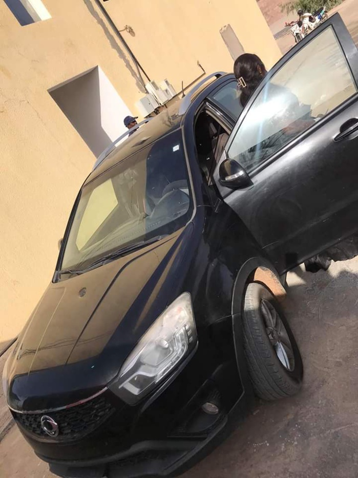 Kaolack: Serigne Mboup offre un 4x4 Ã Adji Diarra Niang Kaolack: Serigne Mboup offre un 4x4 Ã Adji Diarra Niang