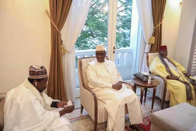 Audience: le Président Macky Sall reçoit le Khalife de Médina Baye