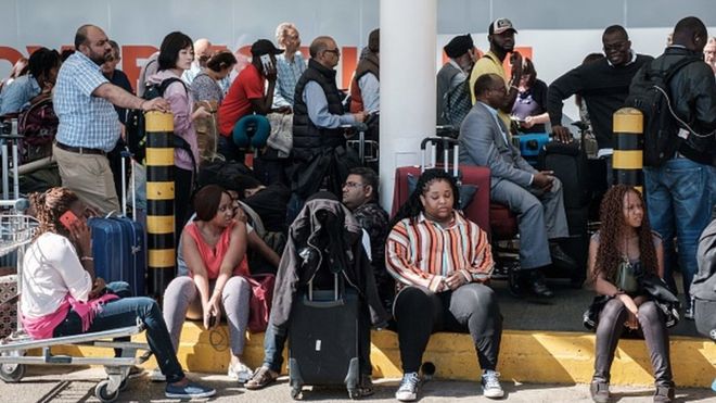 Air Sénégal: Après Barcelone, plusieurs passagers bloqués à Paris