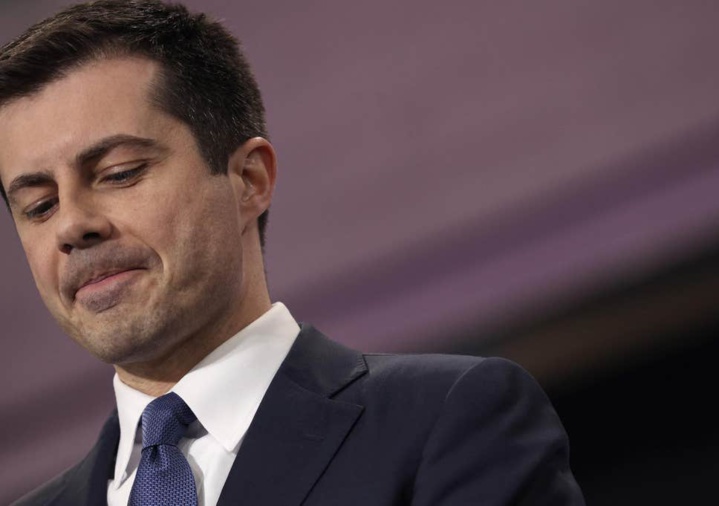 Campagne présidentielle américaine : Pete Buttigieg, le premier candidat ouvertement gay, jette l'éponge