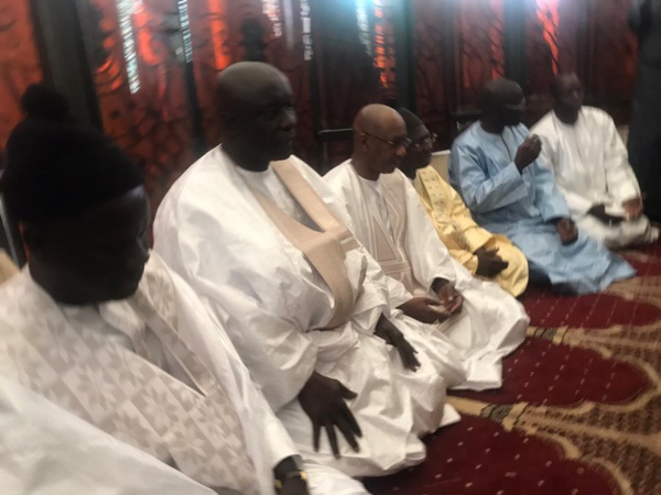 Idrissa Seck, Malick Gackou, Hadjibou Soumare... se sont rendus ce matin à Porokhane (images exclusives) Idrissa Seck, Malick Gackou, Hadjibou Soumare... se sont rendus ce matin à Porokhane (images exclusives)