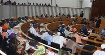 La majorité libérale à l’assemblée nationale prépare un sale coup à Macky Sall