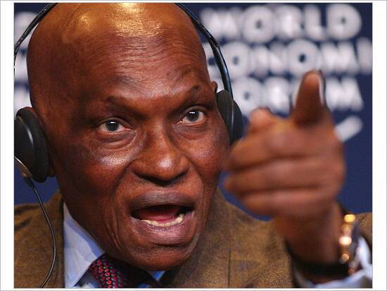 Abdoulaye Wade le mauvais démocrate, une plaie en putréfaction qui dérange la tranquilité de la république.