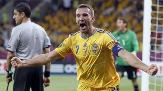 Euro 2012 : un Shevchenko de gala offre la victoire à l’Ukraine devant la Suède !