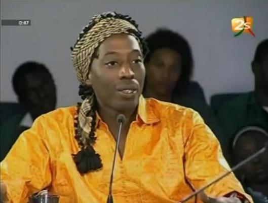 [Vidéo] Tounkara piégé par le rappeur Neega Mass sur les Pilleurs et Victor schoelcher.
