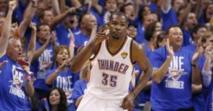 NBA - Durant frappe le premier