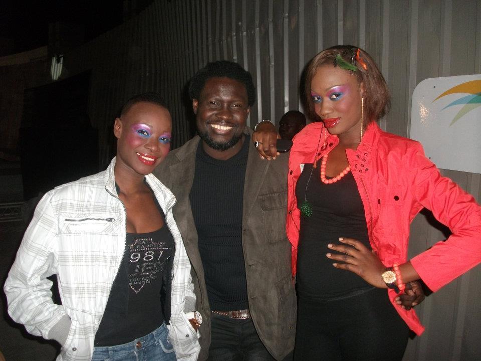 Les mannequins Fatou Fine et Fleur Mbaye avec Yoro Ndiaye