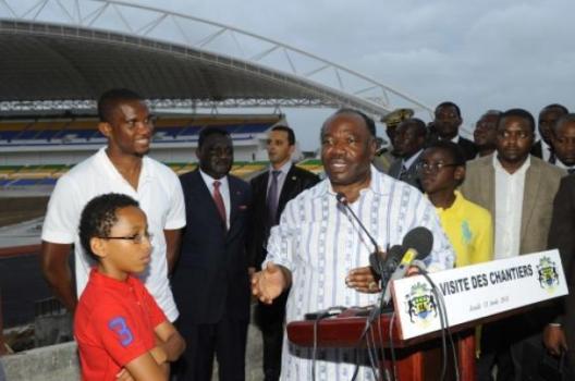 Samuel Eto'o et le président gabonnais Aly Bongo