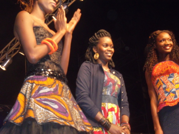 Fashion Week de Dakar défilé en plein air