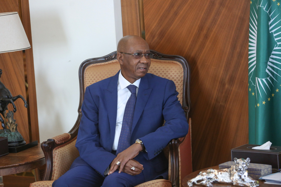 Entretien de Monsieur Cheikh Adjibou Soumaré avec le Président Macky SALL (images)