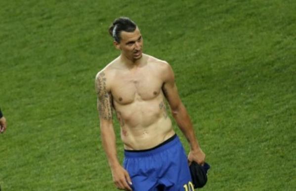 Ibrahimovic va continuer