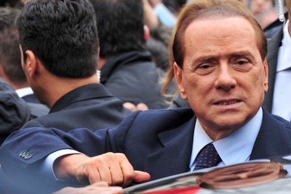 Procès Berlusconi : Quatre ans requis contre le Cavaliere