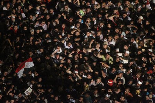 La place Tahrir dans le doute sur la santé de Moubarak La place Tahrir dans le doute sur la santé de Moubarak