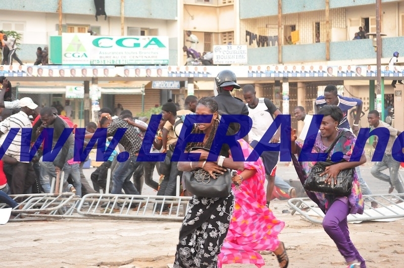Violents affrontements entre les supporters de Modou Lô et ceux de Gris Bordeaux sur l’avenue du Centenaire