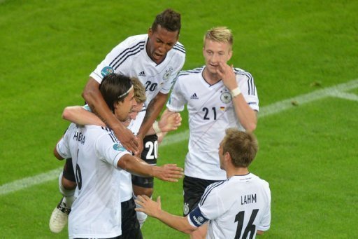 Euro/Allemagne: Lahm-Khedira, le danger vient de derrière