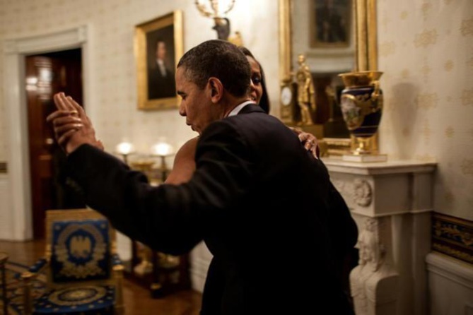 Le président Obama qui danse avec sa femme (PHOTO)