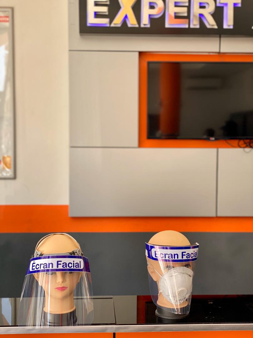 Expert Auto offre 5000 masques à écran de protection faciale translucide,