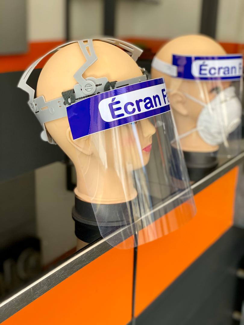 Expert Auto offre 5000 masques à écran de protection faciale translucide,