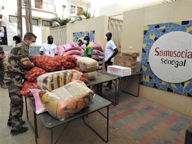 Les Eléments français au Sénégal poursuivent leur action avec le SAMUSOCIAL à Ouakam