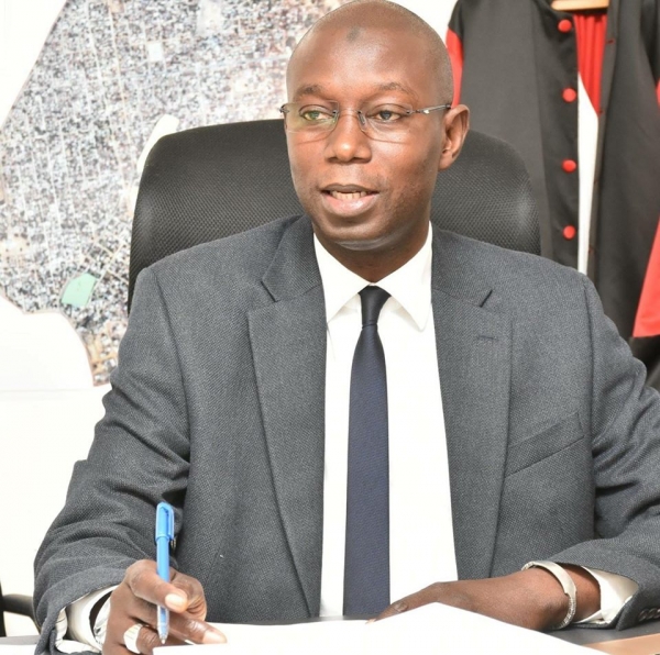 Augmentation des cas communautaires: le professeur Daouda Ndiaye préconise un confinement circonscrit, par région