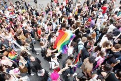VIH: risque accru chez les homosexuels fréquentant les établissements gay à Paris