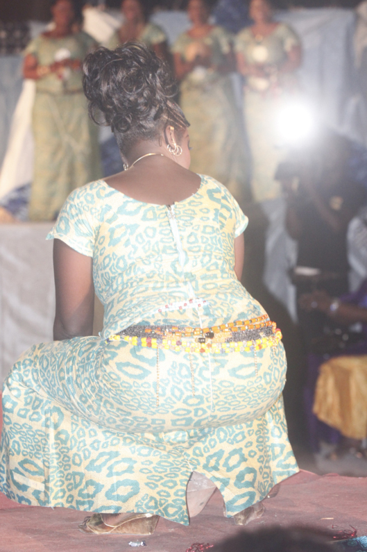 Miss Diogoma: Une des candidates surprise par son mari avec un autre homme