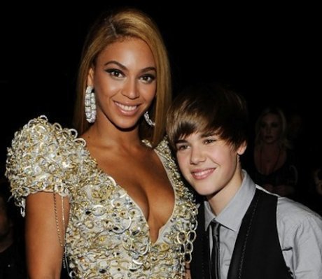 Justin Bieber : "Beyonce est trop sexy. Je suis amoureux d'elle."