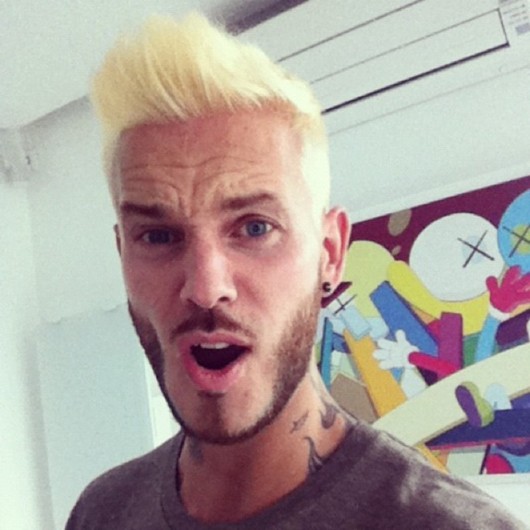 Photo : M. Pokora nous présente sa nouvelle coupe