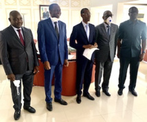 Riposte Covid 19- Abdoul Ly, DG de l’ARTP : L’Ingénieur en Génie Électrique, ARTP généreux donateur,  contribue à hauteur de 117 millions de FCfa ( Artp )