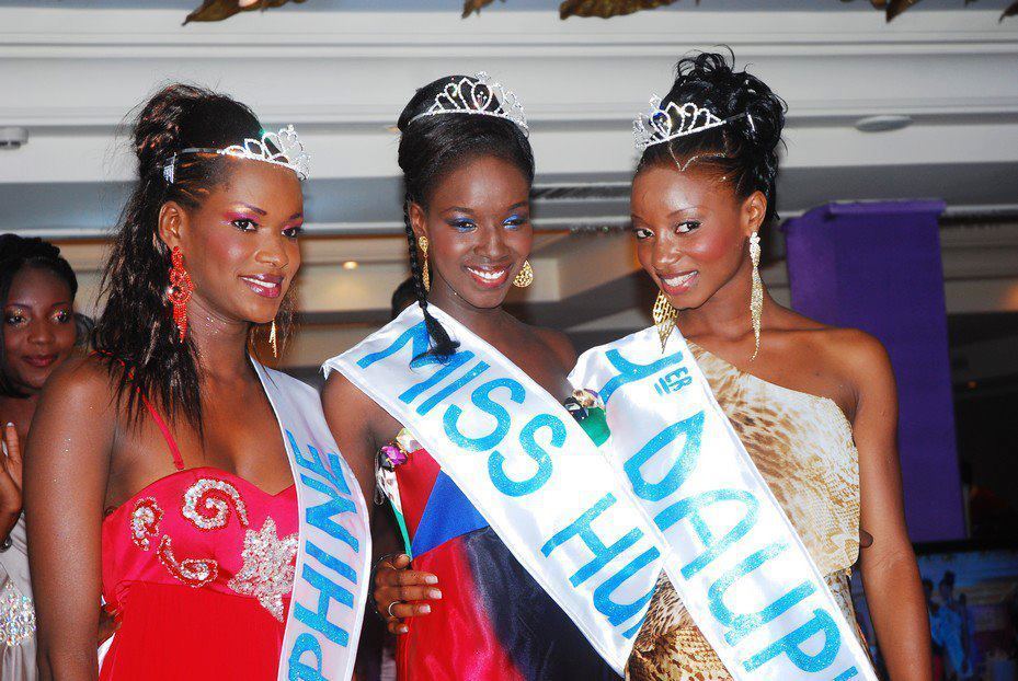 Voici les trois miss Humanitaires