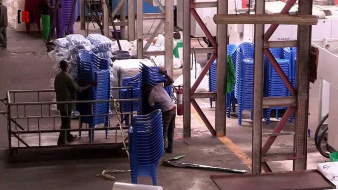 La SIMPA ferme ses portes: 2 de ses 1.000 employés testés positifs, dont un cas communautaire