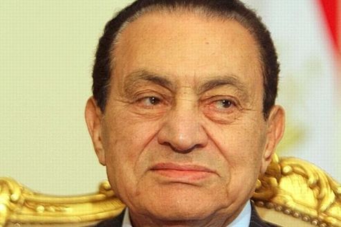 Hosni Moubarak retourne en prison