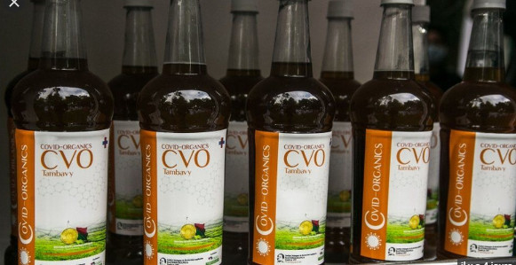 Covid-Organics: Macky Sall attend sa commande Covid-Organics: Macky Sall attend sa commande