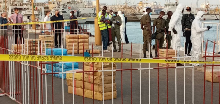 La Marine nationale a saisi une importante quantité de drogue: La police scientifique est sur place